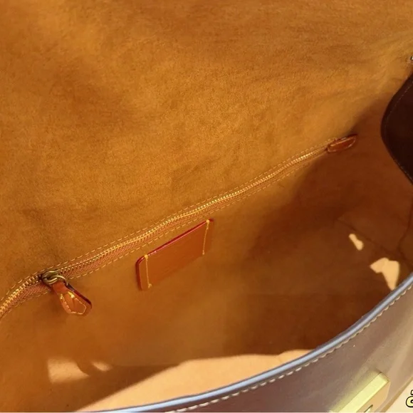 Coach women's bag - Picture 8 of 9